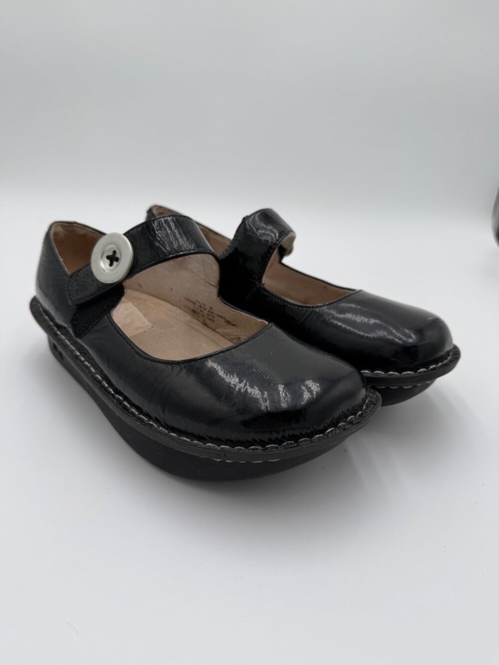 Alegria Paloma Black Patent Leather Mary Jane Shoes Button Size 39 EU 8 US
